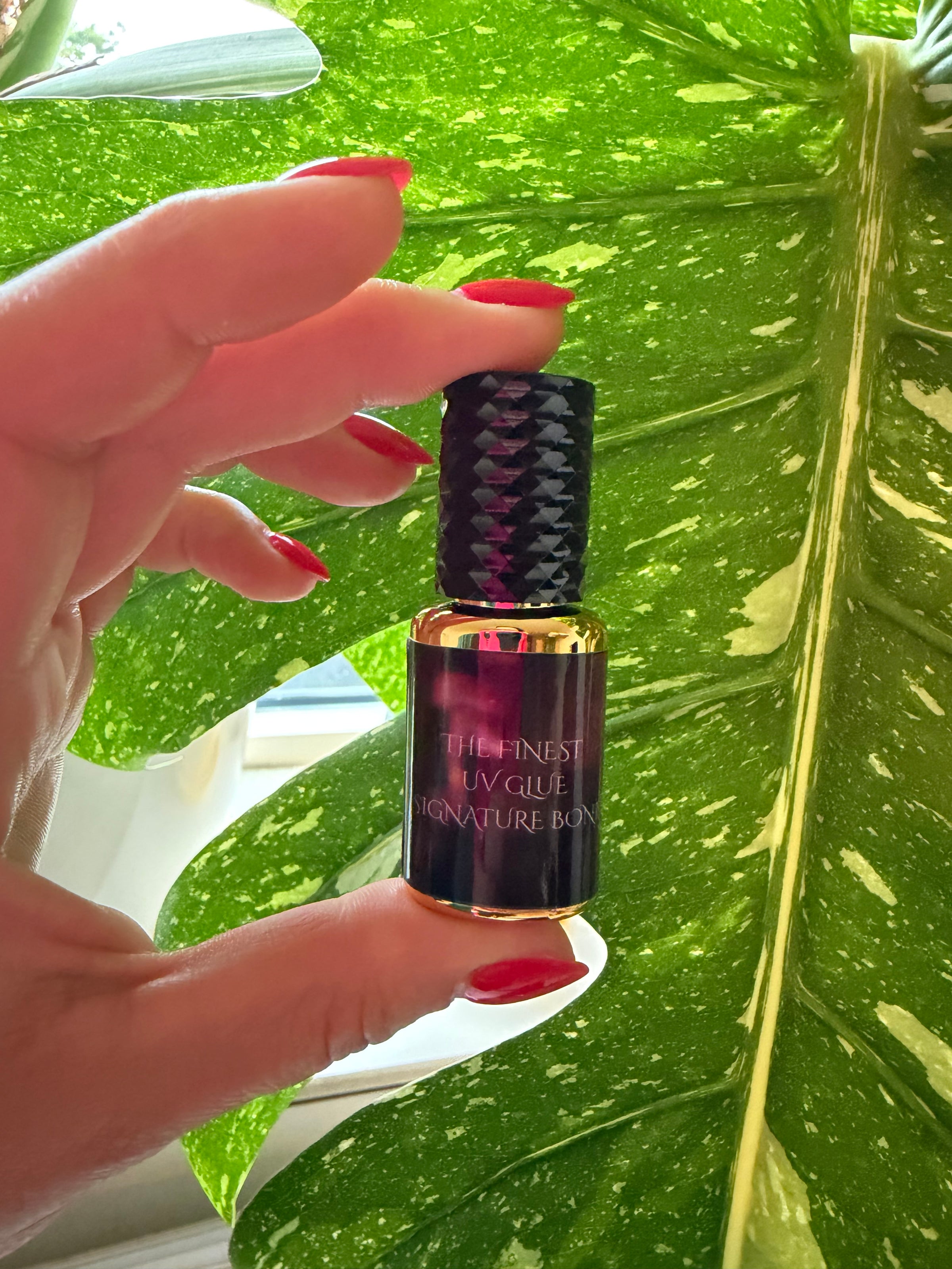 Finest UV Glue - Signature Bond
