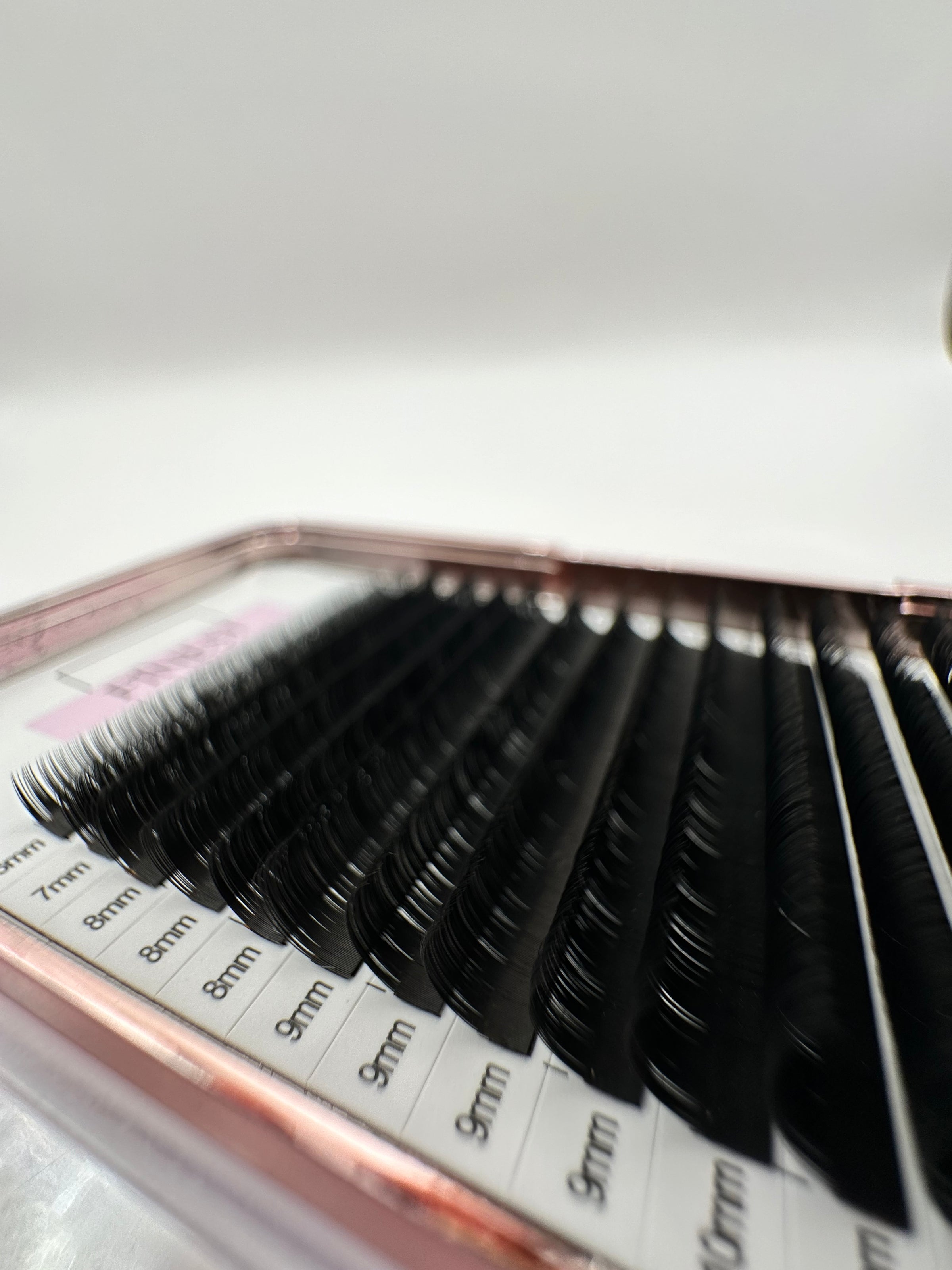 Lashes (Mix length) zwart
